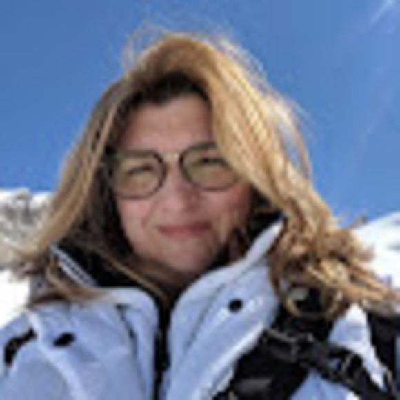 Meet your Posher, Tina - Picture 1 of 1